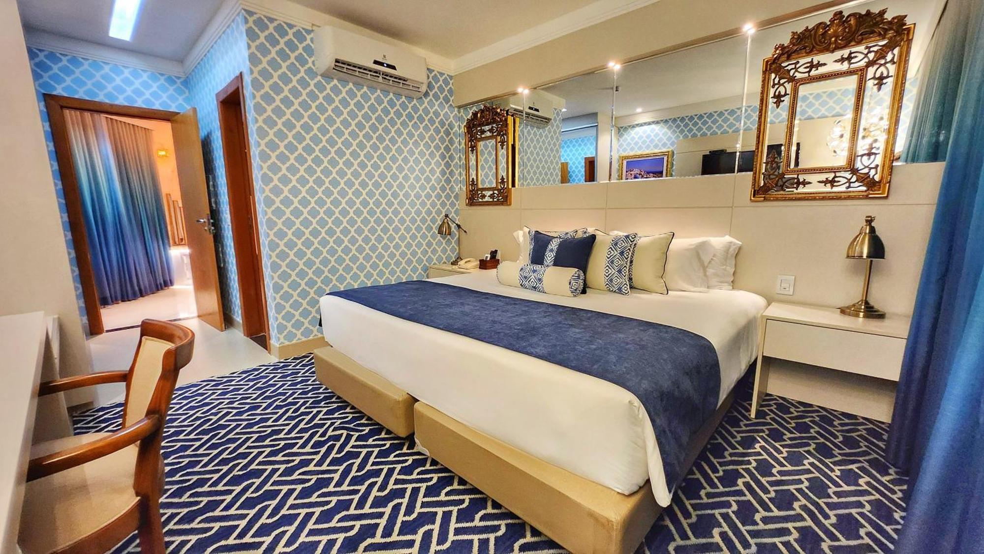 Golden Lis Hotel Boutique Goiânia Exterior foto A bedroom at the hotel